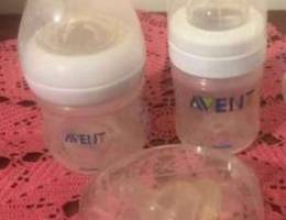 2 used like new avent bibron with (1 new n...