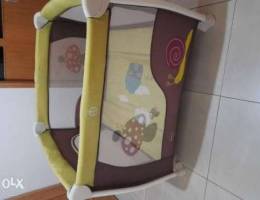 Play foldable bed