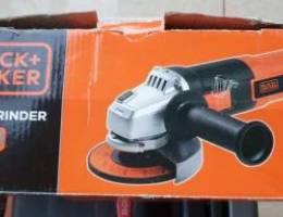 Black & Decker angle grinder 115 mm 820w