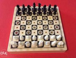 Vintage 1960's portable travel chess