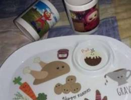 Baby food tray+2 large teletubbies mugs 40...