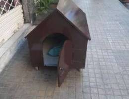 Dog house for medium dogs