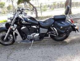 honda shadow 750cc