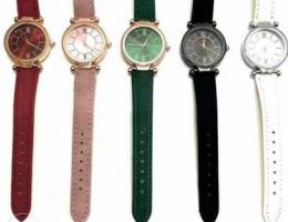 Analog quartz wristwatches