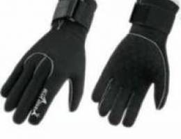 Diving gloves