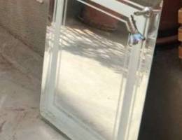 mirror for sale for 100.000 L.L only