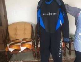 Aqua lung diving suit