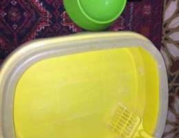 litter box and food plate for sale