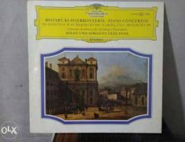 Mozart : Piano Concertos /VinylRecord