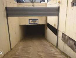 700 SQM Warehouse for Rent in Ramlet Al Ba...