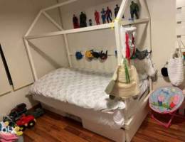 Childrenâ€™s bed