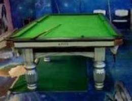 Snooker pool table