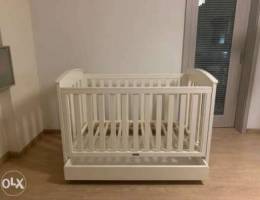 White Wood Crib