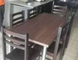 Ø·Ø§ÙˆÙ„Ø© Ù…Ø¹ Ù¦ ÙƒØ±Ø§Ø³ÙŠ 1Table with 6 chairs