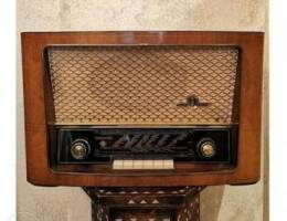 Vintage radio Emud