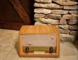 Vintage tube radio very clean / Ø±Ø§Ø¯ÙŠÙˆ Ù†Ø¶ÙŠÙ...