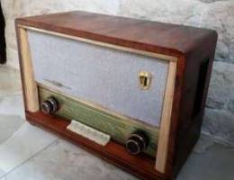 Vi tage tube radio / Ø±Ø§Ø¯ÙŠÙˆ Ù‚Ø¯ÙŠÙ… Ø§Ù†ØªÙŠÙƒ Ù„Ù…Ø¨Ø§...