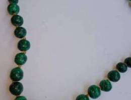 Malachite gemstone colier