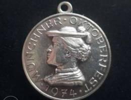 1974 rare Munchener Oktoberfest Medal