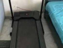 Cx4 treadmill like new excellent condition...