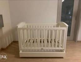 Wood crib