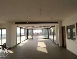 CHECK & CASH | Spacious Office | 13166