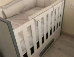 baby crib