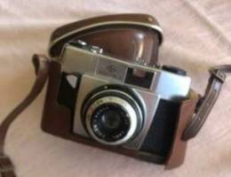 antique camera for 200,000lbp