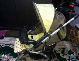 stroller and kangaroo pocket for baby