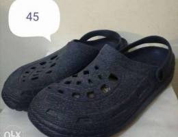 Crocs brand liverji size 45 price 65 alf