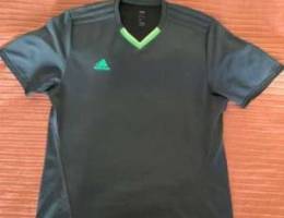 adidas shirt size M