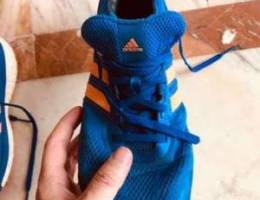 Addidas runing shoe