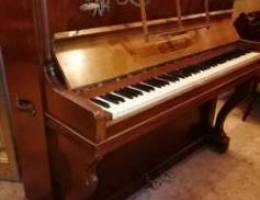 Piano Ø¨ÙŠØ§Ù†Ùˆ Ø®Ø§Ø±Ù‚ Ø§Ù„Ù†Ø¸Ø§ÙØ© Ø´ØºØ§Ù„ Ù…Ù…ØªØ§Ø² Ø¬Ø¯Ø§ Ø®Ø´...