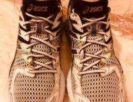 Original Asics runing shoe