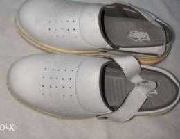 Shoes for kitchen size 43