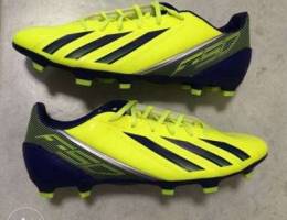 F10 adidas football shoes size 43 1/3 (fit...