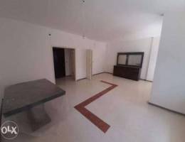 A decorated 200 m2 apartment for sale in G...