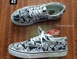 Authentic Vans size 9US 42 27CM