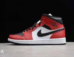 Nike Air Jordan 1 Retro Mid Chicago Red/ W...