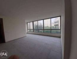 125 m2 apartment overlooking the greenery ...