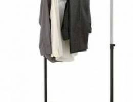 Single clothes rack with wheels