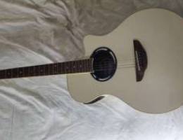 Yamaha acoustic guitar APX500ll