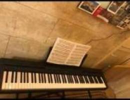 Electric Piano Yamaha ( Free Stand & Cover...