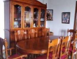 Dinning table +8 chairs