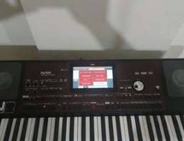 Korg PA 700