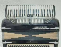 Accordion UNIVERSAL in a very good conditi...