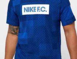 nike t shirt