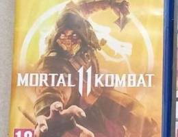 Mortal kombat 11 ps4 like neww with redeem...