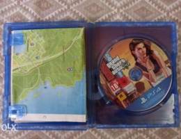 Ps4 cd GTA 5 with map Like new for 210alf