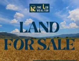 square land with 25m on the main road in c...